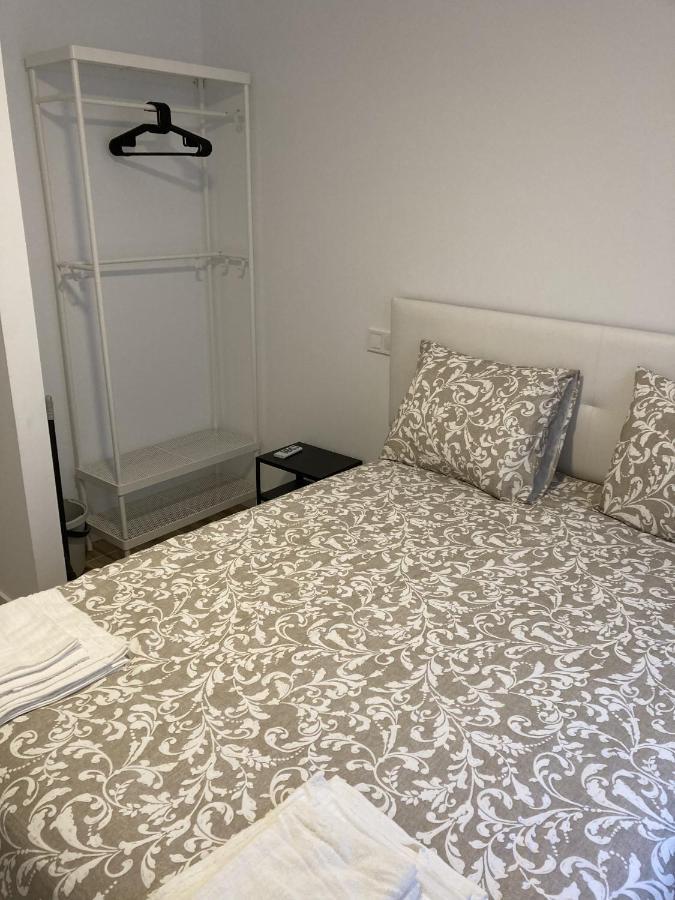 Plaza Castilla Apartments Мадрид Екстериор снимка